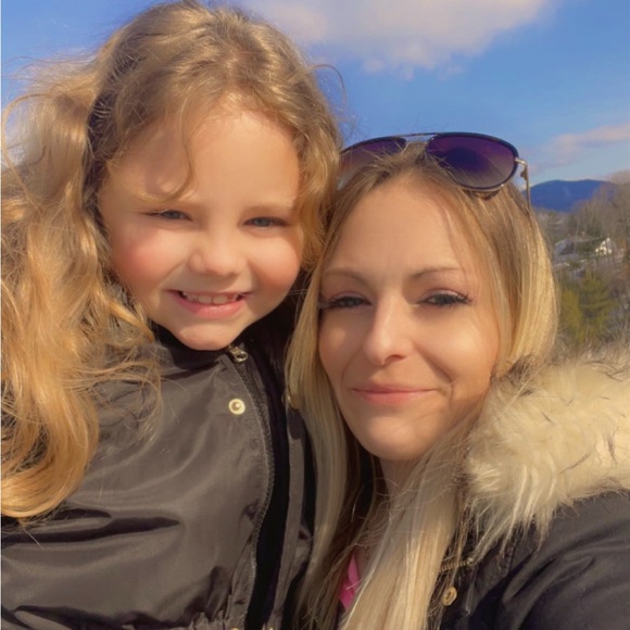 Meet your Posher, Marissa and David - Picture 1 of 10